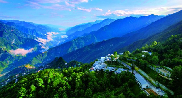 5、云上人家（老姆登云上酒店） - 王碧摄.jpg