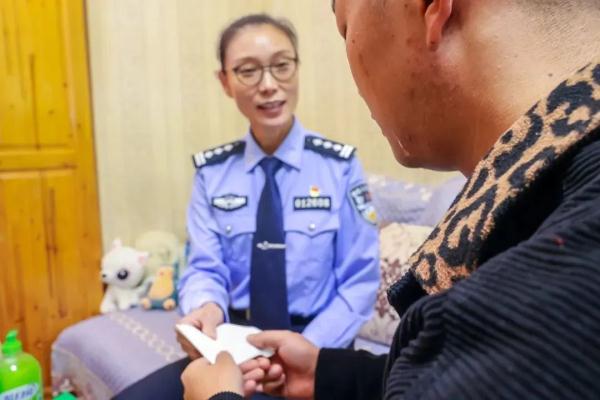 干禁毒29年的女警，露脸了！