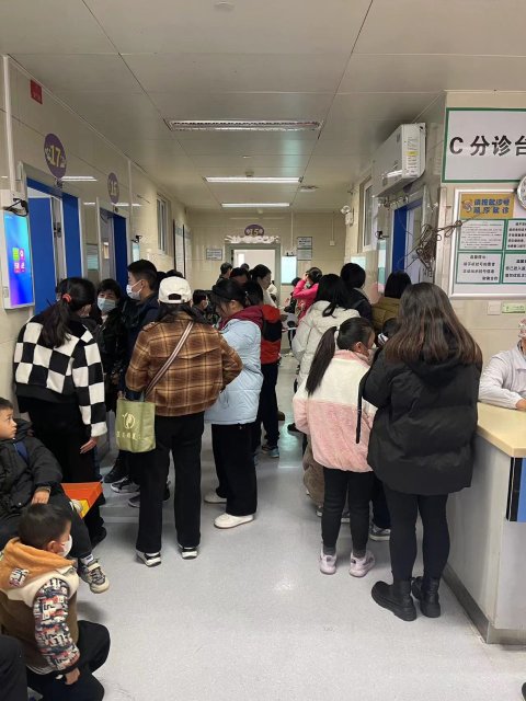 云南大学附属医院 (4).jpg