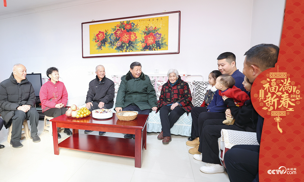 2024年2月1日，習(xí)近平總書(shū)記來(lái)到天津市西青區(qū)辛口鎮(zhèn)第六埠村，實(shí)地了解去年洪澇災(zāi)害后當(dāng)?shù)剞r(nóng)業(yè)生產(chǎn)恢復(fù)等情況，看望受災(zāi)群眾。