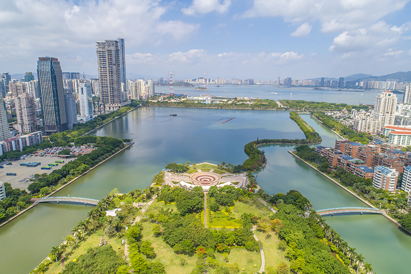 2021年5月15日，廈門，航拍筼筜湖，景色優(yōu)美。