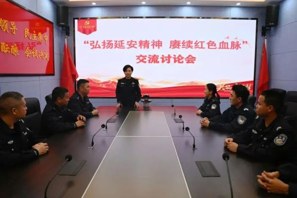 最浪漫的事，就是和心愛(ài)的人一起守邊防！