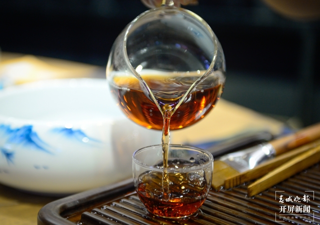 2021茶博會 茶葉 喝茶（春城晚報-開屏新聞記者 龍宇丹 攝）