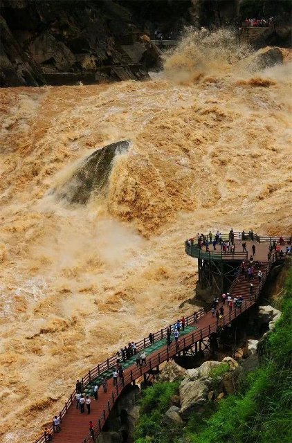 虎跳峡 图源:“世界De香格里拉”微信公众号.jpg