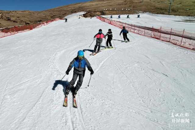 會(huì)澤大海草山滑雪旅游度假區(qū)“開板”營業(yè)