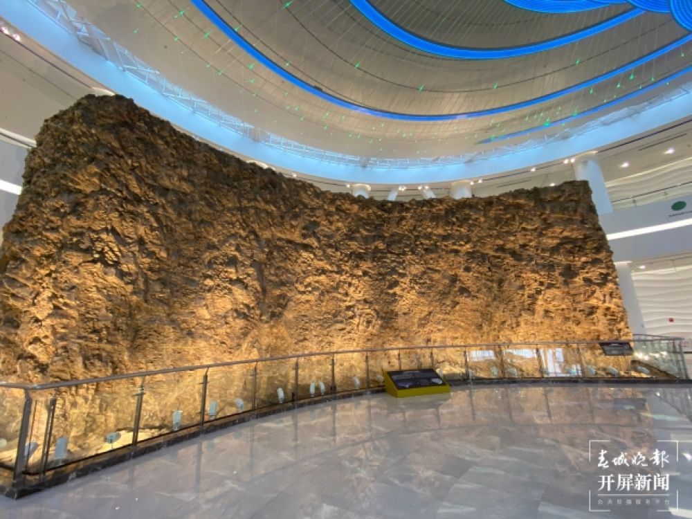 【2021共舞長(zhǎng)江經(jīng)濟(jì)帶】澄江化石地世界自然遺產(chǎn)博物館：探索寒武紀(jì)時(shí)代生命大爆發(fā)之謎(孫琴霞 攝）