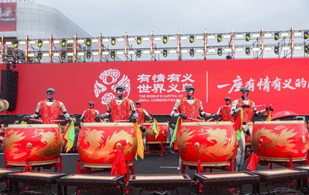 2026年2月28日，義烏全球數(shù)貿(mào)中心舉行新春開市儀式。